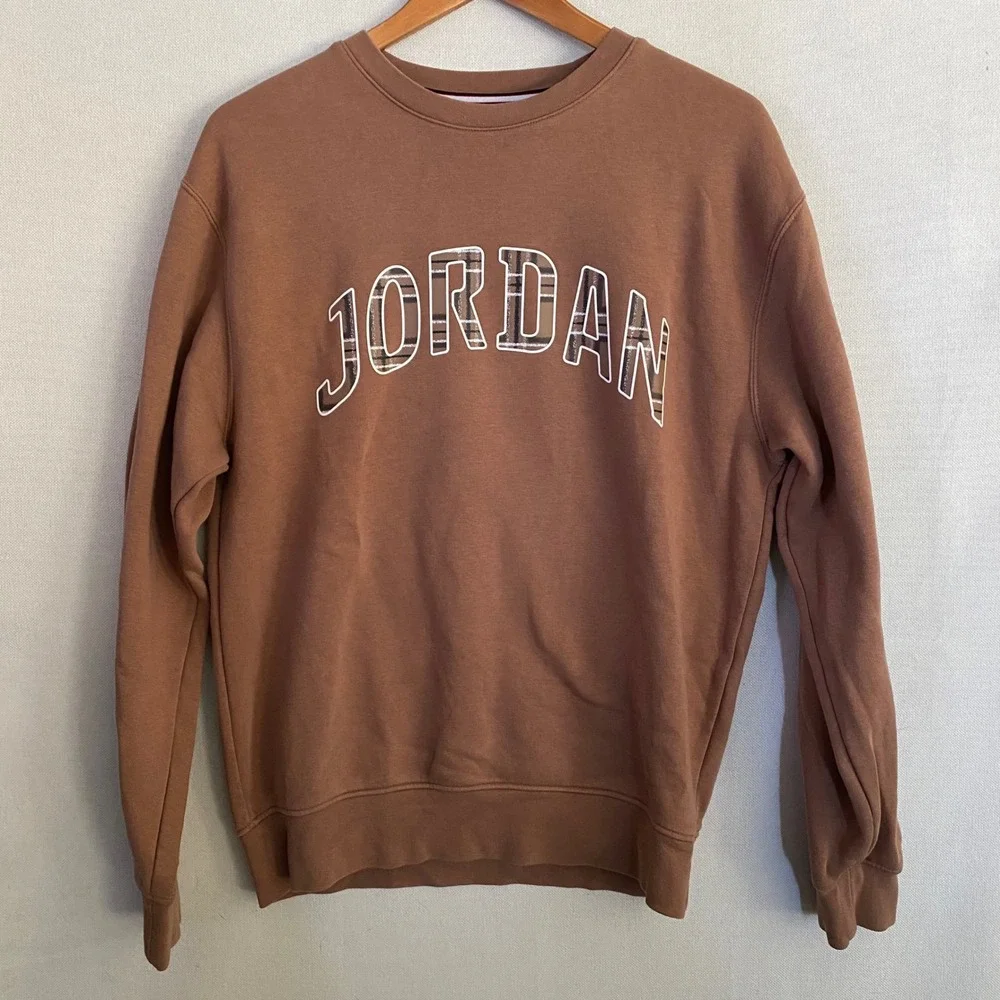 Jordan Mens Plaid Graphic Crewneck Sweatshirt Brown FV7460-223 Small